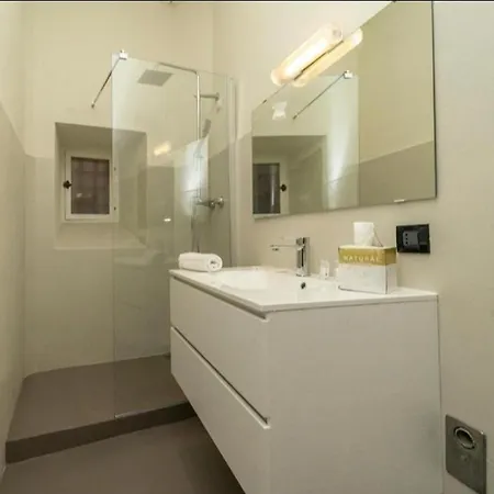 Il Nido Dell'aquila By Francigenaapartments شقة سيينا